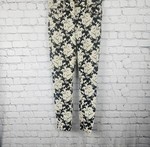 7 For All Mankind Size 28 Jeans Black Paisley Lace